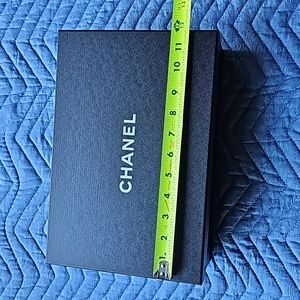 Chanel box